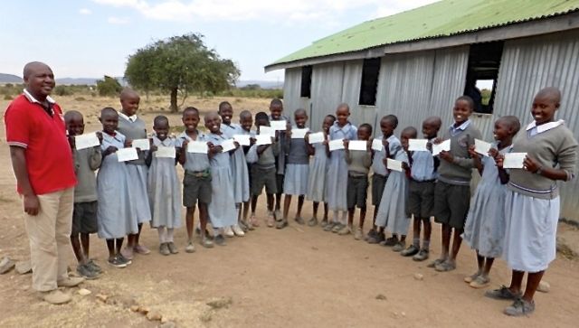 Daniel-Njaga-Tumaini-School-pupils.jpg