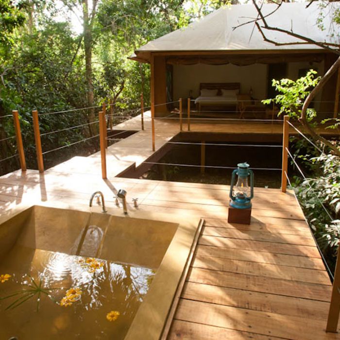 jakuzi-rhino-river-lodge.jpg
