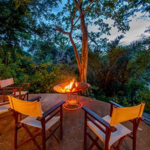 maasai-rhino-river-night-tent.jpg